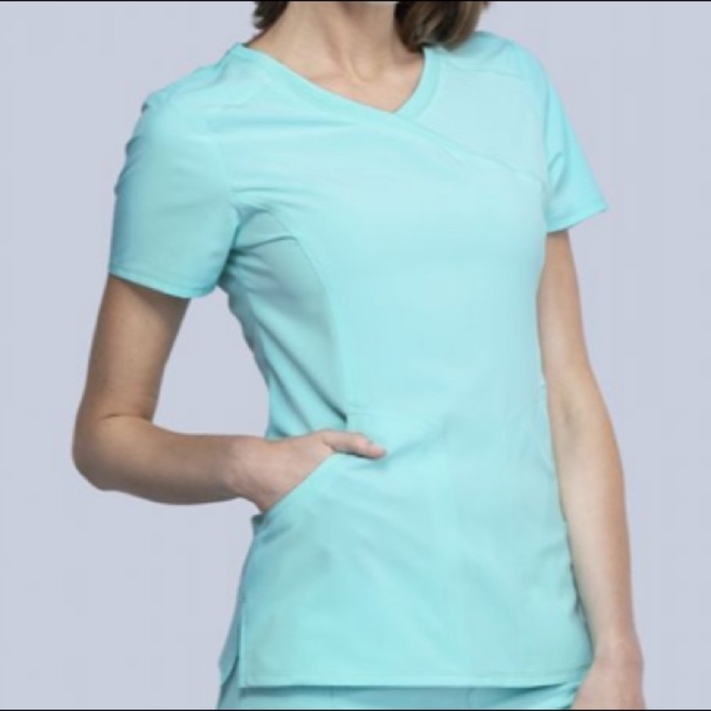 XL Cherokee Infiniti Scrub Top